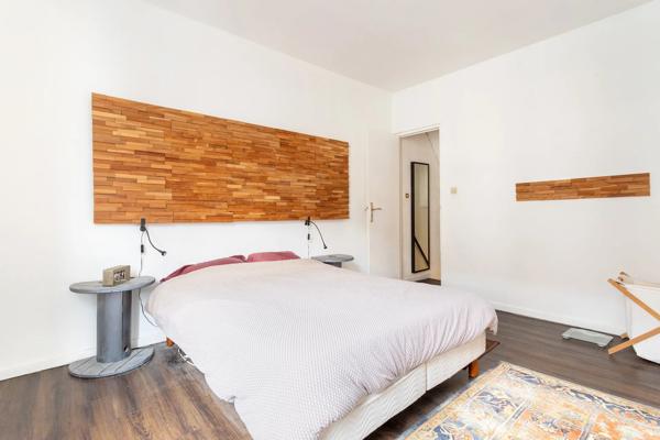 Maison
         5 pièces
        - 82 m² Exclusivité 279 000 € *