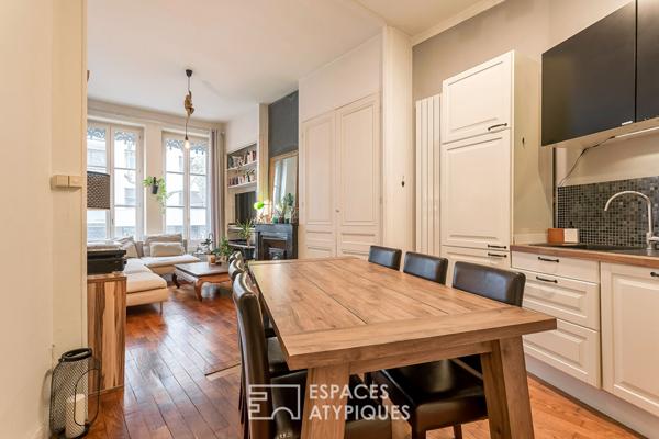 Ancien rénové proche de la place Sainte-Anne