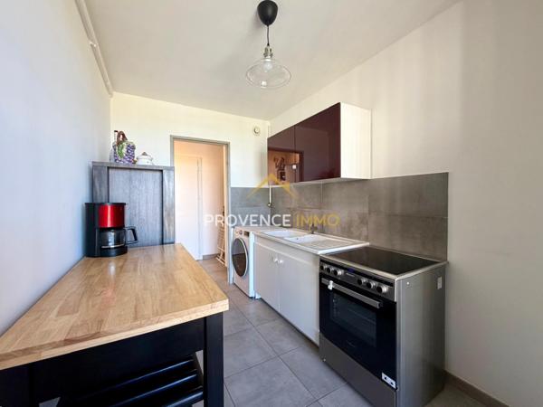 Salon-de-Provence (13300) Appartement T3 entièrement rénové avec balcon et cave