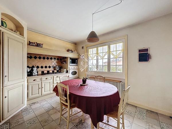 Maison d’exception meublée avec piscine – COMMUNAY