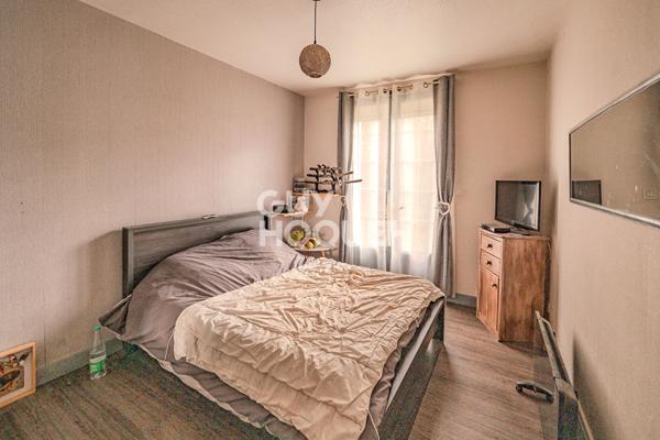 Plain-pied lumineux et fonctionnel avec vaste cave en carrière