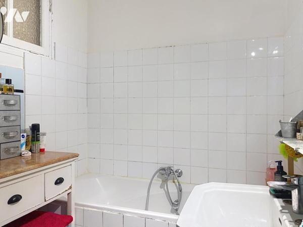 APPARTEMENT  3 Pièces loué résidence au calme Isola Bella avec cave et garage 