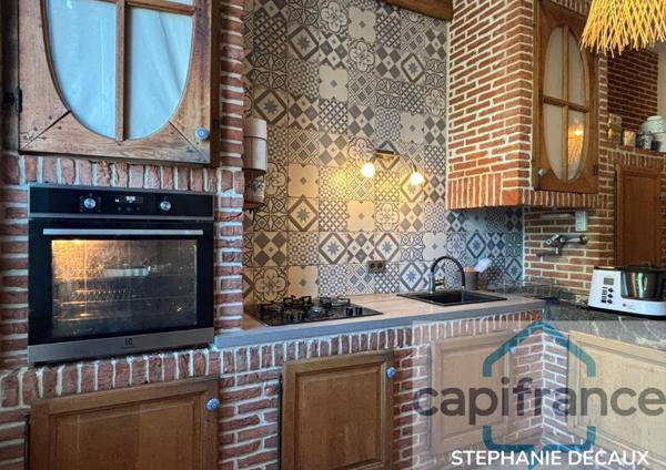 A VENDRE : Maison bourgeoise- Charme fou ! Centre-ville La Capelle (02)