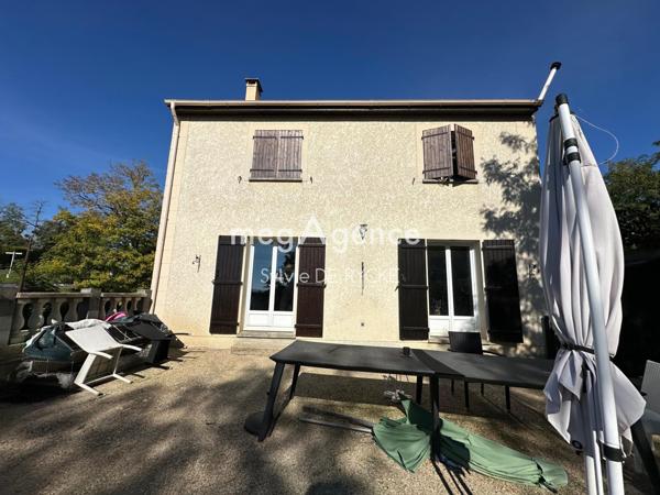 Maison à MONTEREAU-FAULT-YONNE, 77130 - 7 pièces 130m²