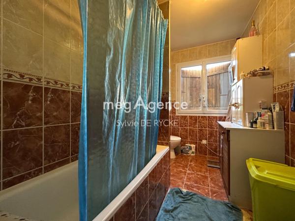 Maison à MONTEREAU-FAULT-YONNE, 77130 - 7 pièces 130m²