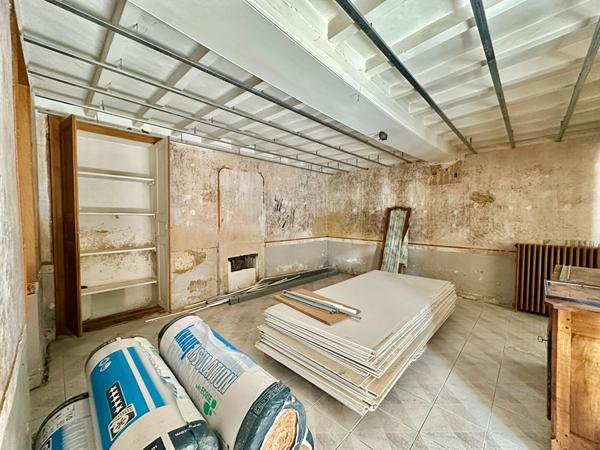 Ensemble maison + ancienne boucherie SAINT GEORGES SUR LAYON