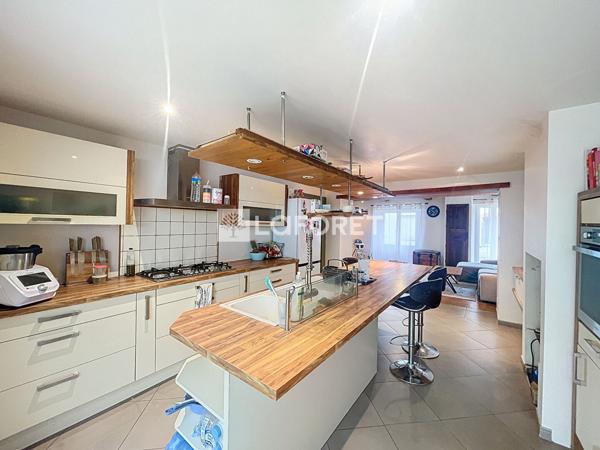 Achat maison Castelmayran - 6 pièce(s) - 185 m² - 178 500 €