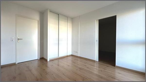 Grand appartement T3 récent !!!