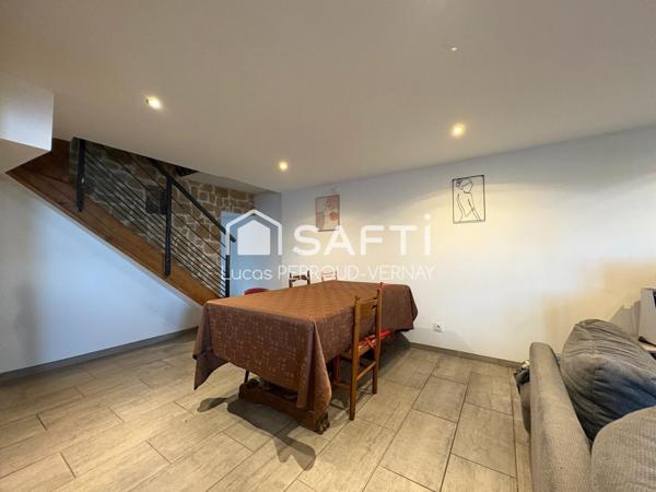 Appartement en duplex au coeur du village de Neuville-les-Dames