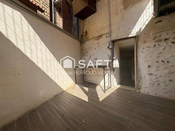 Appartement en duplex au coeur du village de Neuville-les-Dames