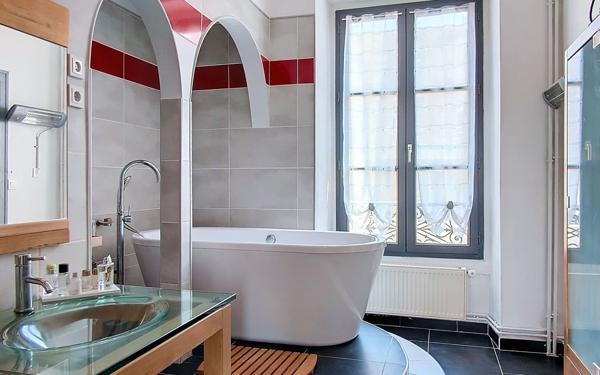 Maison à vendre    9 pièces • 201 m2 Auneau