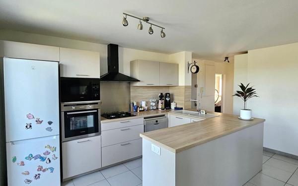 Appartement à vendre    4 pièces • 74,20 m2 Pertuis