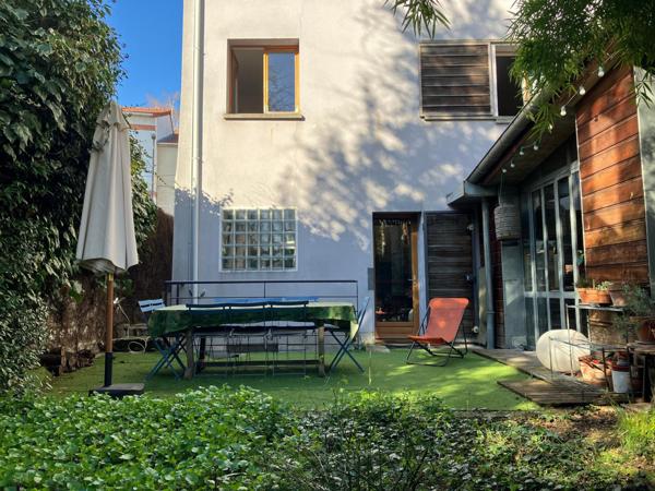 Maison ancienne avec extension en coeur de ville