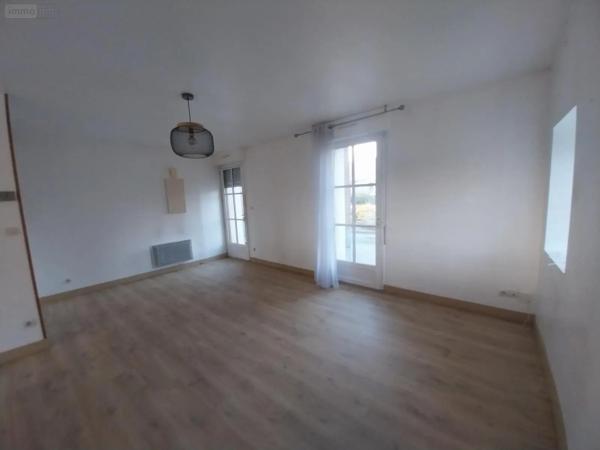 Location - Maison Le Genest-Saint-Isle 53940 4 pièces 79 m 2 350 m 2