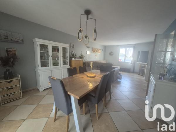 Maison à vendre 5 pièces 136 m² Saint-Just-Sauvage