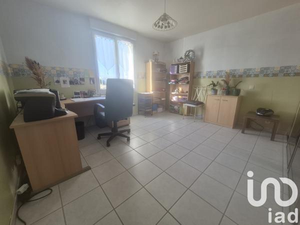 Maison à vendre 5 pièces 136 m² Saint-Just-Sauvage