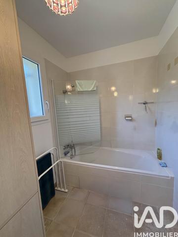 Maison à vendre 4 pièces 152 m² Lambesc