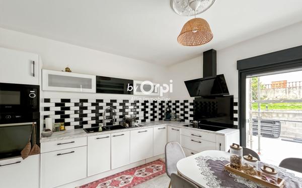 Maison à vendre    5 pièces •  Montluçon