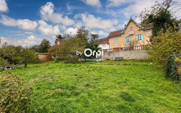 Maison à vendre    5 pièces •  Montluçon