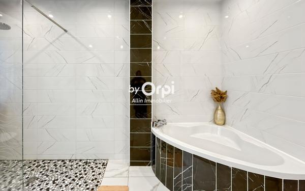 Maison à vendre    5 pièces •  Montluçon