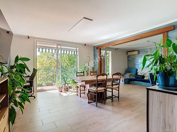 Appartement T4 à Martigues Ferrières, refait à neuf, avec grand balcon