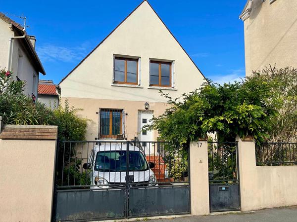 Maison Houilles 4 pièce(s) 82 m2 €549 000 ** - Référence 7433