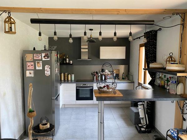 Maison à vendre    5 pièces • 83,20 m2 Dancé