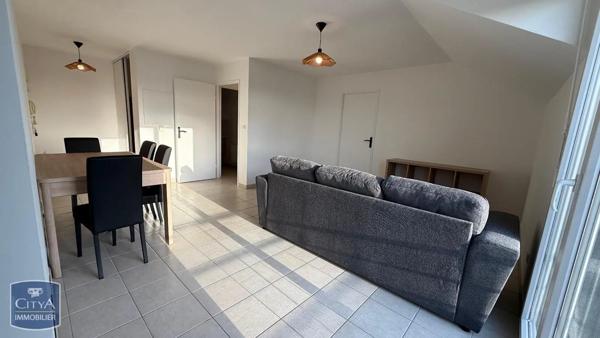 Appartement à louer 2 pièces 57.94m²