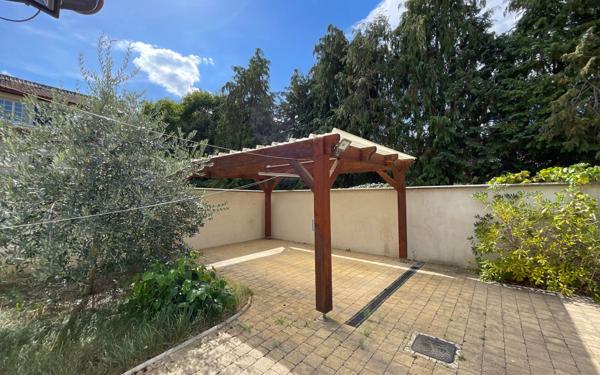 Maison à vendre    4 pièces • 67,57 m2 Sucy-en-Brie