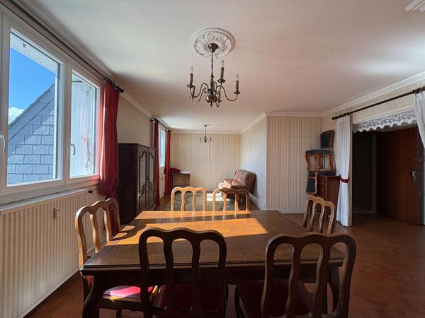 BLOIS - APPARTEMENT DE 76 m² AVEC PARKING PRIVATIF