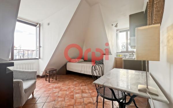 Appartement à vendre    1 pièce •  Paris 11