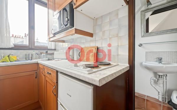 Appartement à vendre    1 pièce •  Paris 11