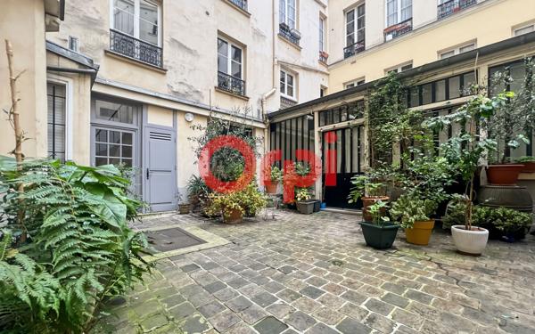 Appartement à vendre    1 pièce •  Paris 11