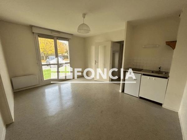 Location Appartement 2 pièces 34.41 m² - 31 RUE DE LA GANTERIE Poitiers 86000