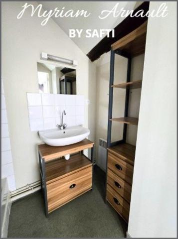 Immeuble de rapport 12 logements + parking privé sécurisé