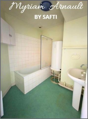 Immeuble de rapport 12 logements + parking privé sécurisé