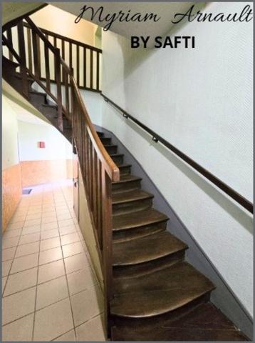 Immeuble de rapport 12 logements + parking privé sécurisé