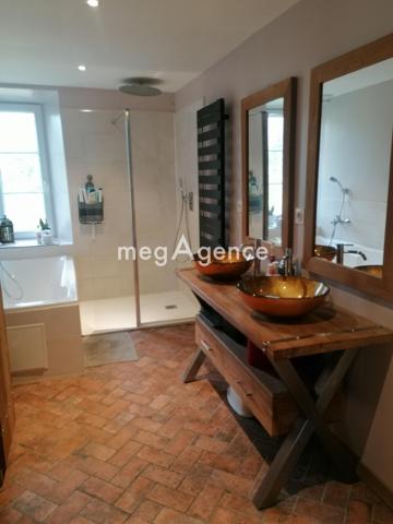 Maison à FLOTTEMANVILLE-HAGUE, 50690 - 6 pièces 165m²