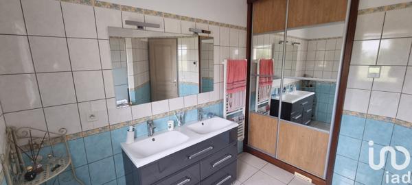 Maison à vendre 7 pièces 195 m² Sainte-Croix-sur-Mer