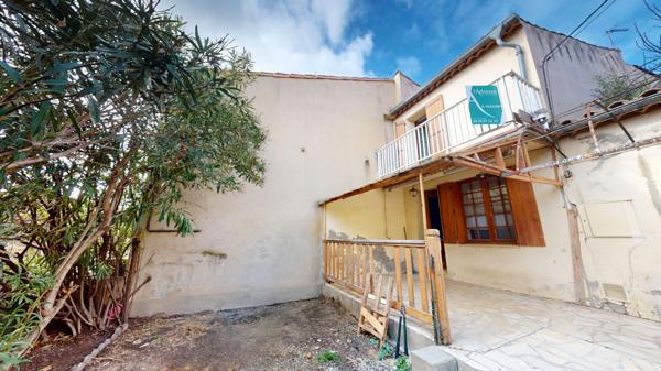 Maison de village avec grande cour proche Carcassonne