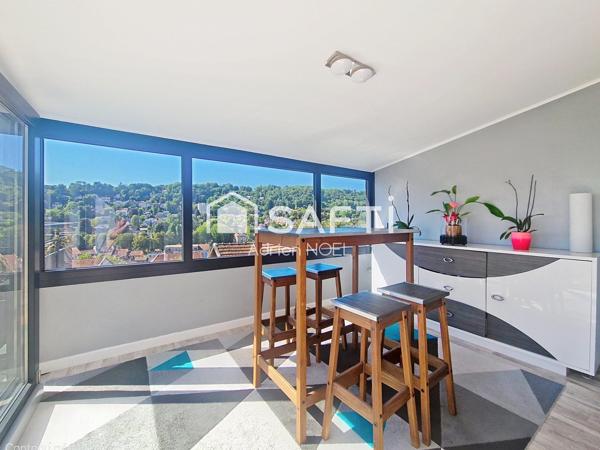 Appartement rénové 124m² – Terrasse – Véranda – 3 chambres
