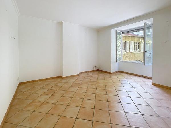 Aix-en-Provence- Appartement- Centre-ville- Garage 25m²