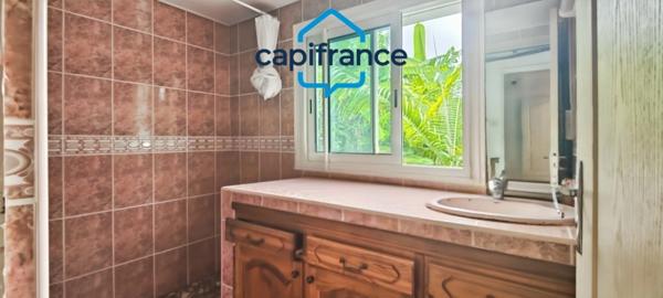 À Piton Sainte-Rose – Spacieuse maison T7 de plain-pied à louer avec grand jardin (974)