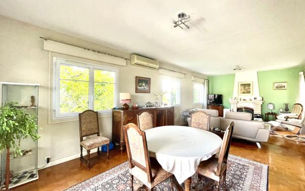 Maison à vendre    7 pièces • 205 m2 Eysines