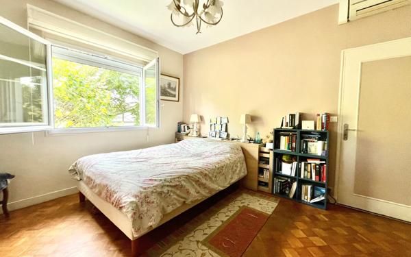 Maison à vendre    7 pièces • 205 m2 Eysines