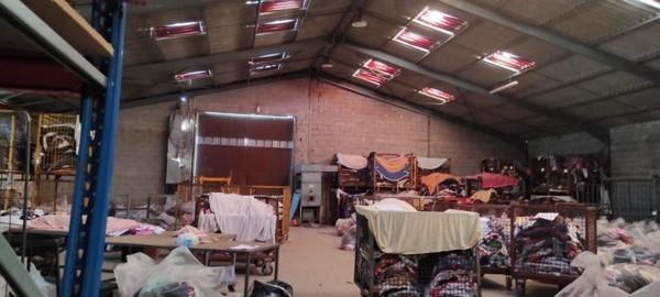 Local Commercial à NIMES, 30900 - 8 pièces 2831m²