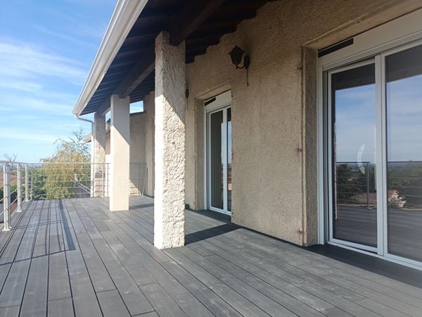 MAISON RENOVEE T3/4 - GRATENTOUR - GARAGE ET JARDIN