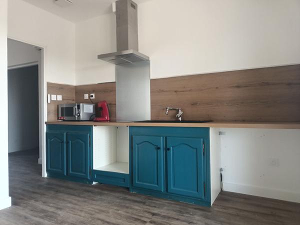 MAISON RENOVEE T3/4 - GRATENTOUR - GARAGE ET JARDIN