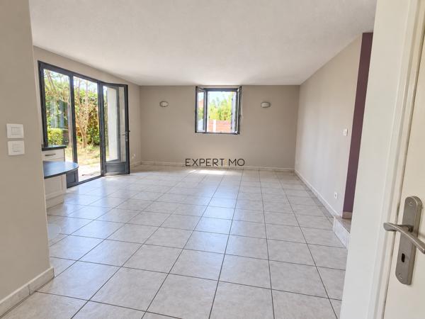 APPARTEMENT AVEC JARDIN