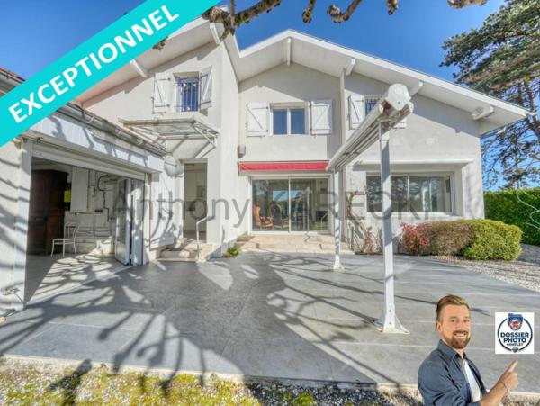 Maison lumineuse avec rénovation de qualité comprenant 4 chambres + 1 bureau